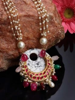 Dugran By Dugristyle Red & White Kundan Haar Necklace 7 Dugran By Dugristyle Red & White Kundan Haar Necklace -Gemischtwarenladen Für Damenmode 068c5c7DBD DGNH22030 2