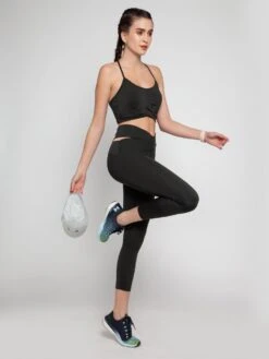 Cava Athleisure Eden Green Crisscross Tights -Gemischtwarenladen Für Damenmode 28c091eCava pant duro 12 EdnGrn 3