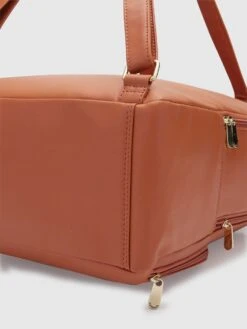 Caprese Adah Laptop Backpack Large Tan -Gemischtwarenladen Für Damenmode 5b330a3LPBPADLGTAN 9