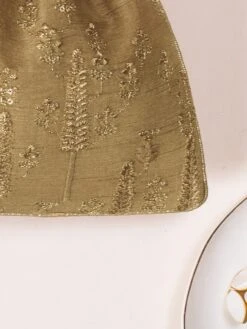 AMYRA Arbre Silk Embroidered Potli Bag Dull Gold -Gemischtwarenladen Für Damenmode 633124eNYKF AMYRA00000111 4