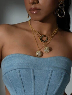 Isharya Savage Circle Necklace In 18kt Gold Plated