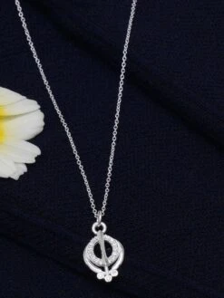 Karatcart KUNUZ By 925 Sterling Silver Ek-Onkar Shape American Diamond Studded Pendent For Women