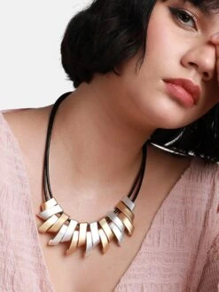 Sohi Women Gold & Silver Metallic Lined Necklace -Gemischtwarenladen Für Damenmode 6f57b29AW23 SOHINC9818 3