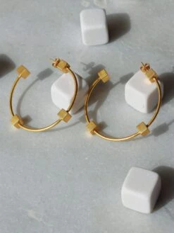 Amaltaas Gold Cube Hula Hoop