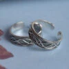 CLARA 925 Silver Size Adjustable Oxidised Irka Toe Rings Pair Gift For Women And Girls -Gemischtwarenladen Für Damenmode 99fb059CLR CSTR18 1
