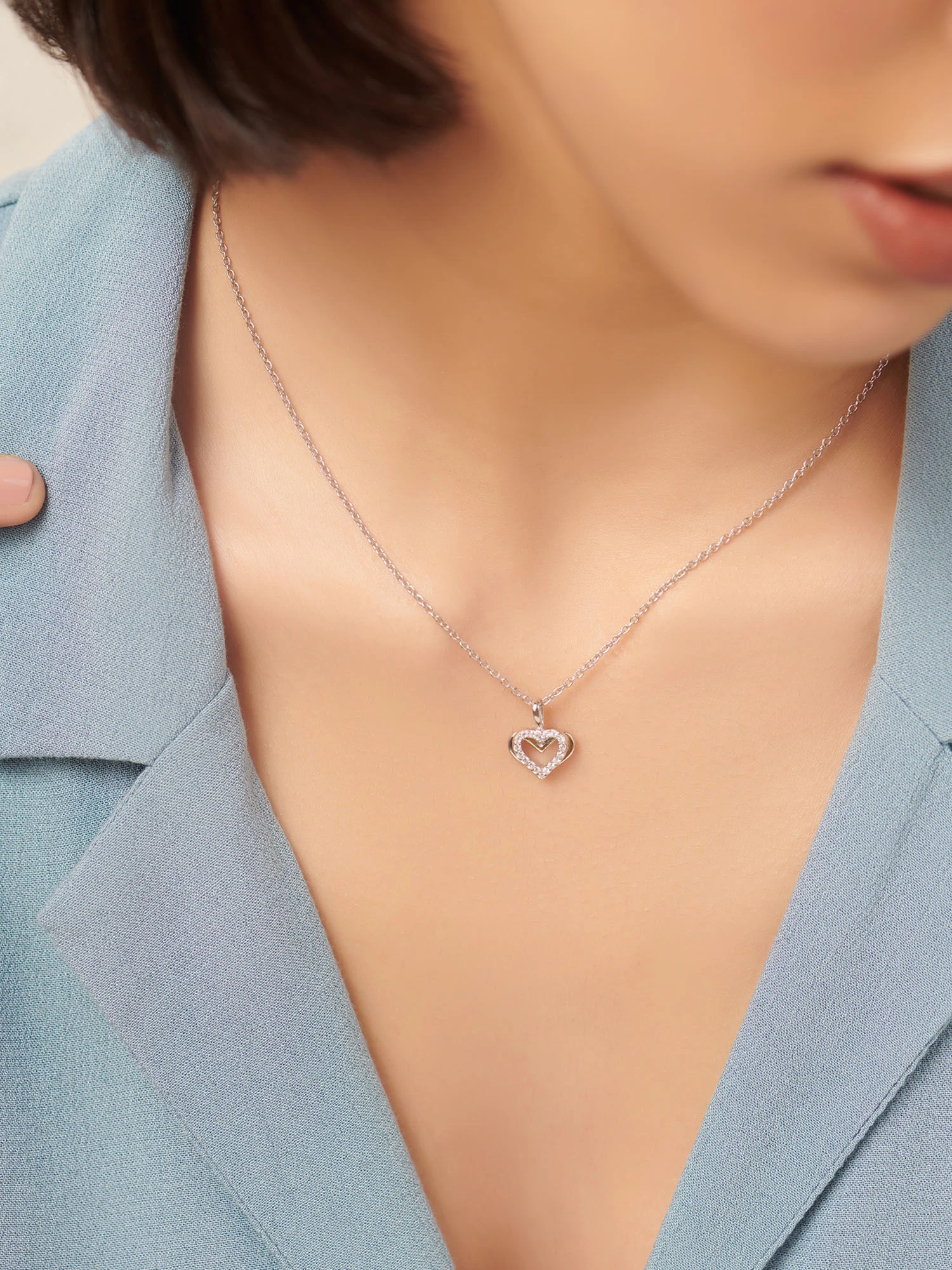 Shaya By CaratLane Stereo Hearts Pendant Necklace In 925 Silver 3 Shaya By CaratLane Stereo Hearts Pendant Necklace In 925 Silver