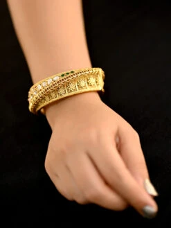 AG'S Phiroza Antique Kundan Kada (2.6)