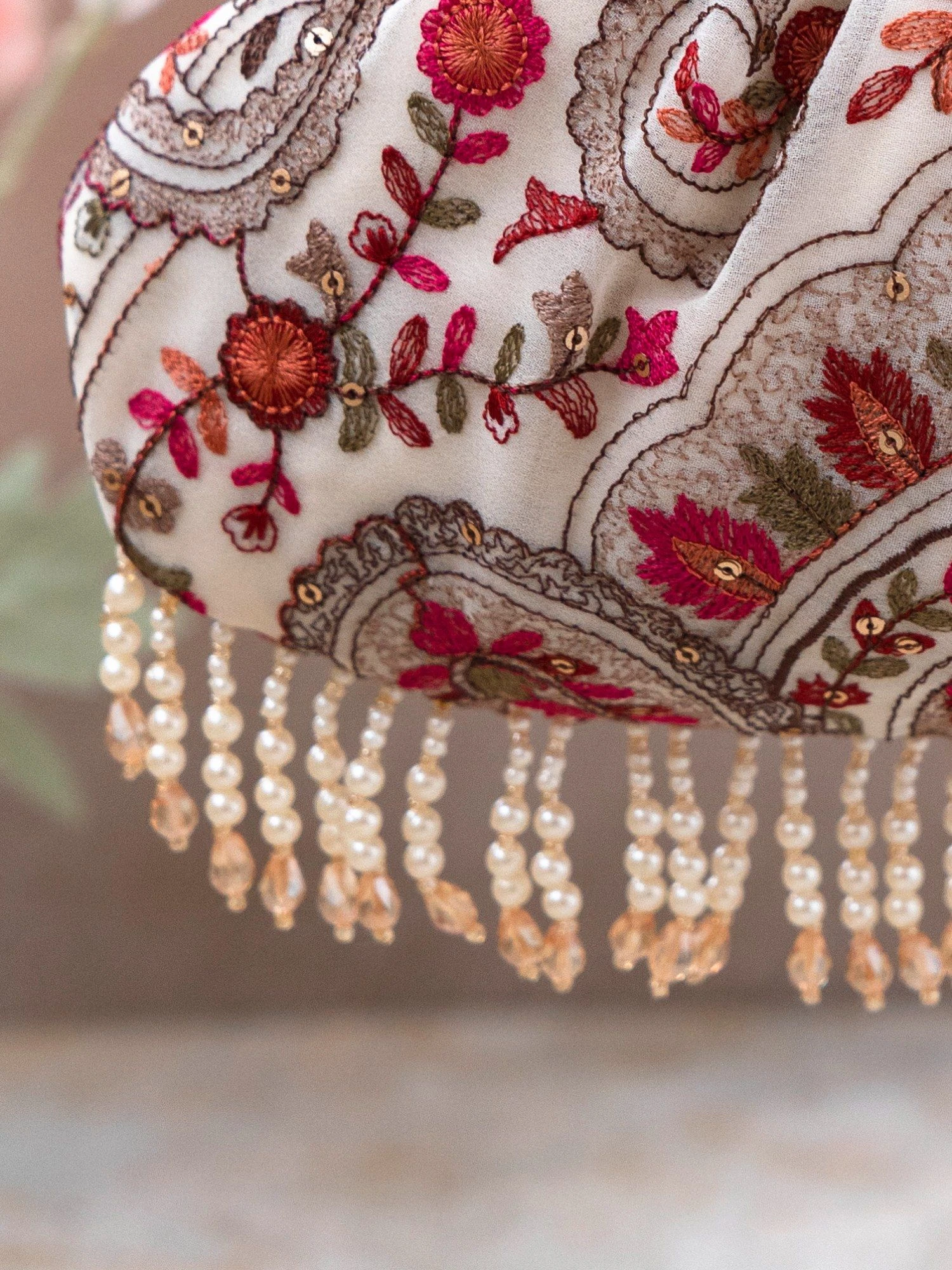 AMYRA Rumi Vintage Purse Off White 4 AMYRA Rumi Vintage Purse Off White – Bild 2